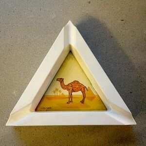Camel's cigarette epoxy vintage ashtray